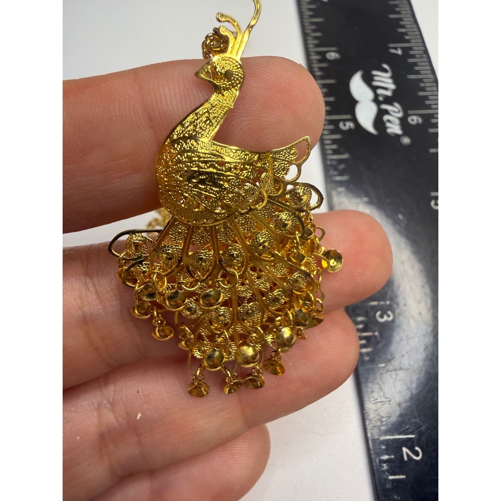 Gold Tone Filigree Peacock Pendant Necklace Articulated Dangle Tail 18 Inch